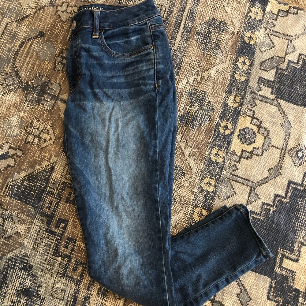 American Eagle women’s mid rise Jeggings